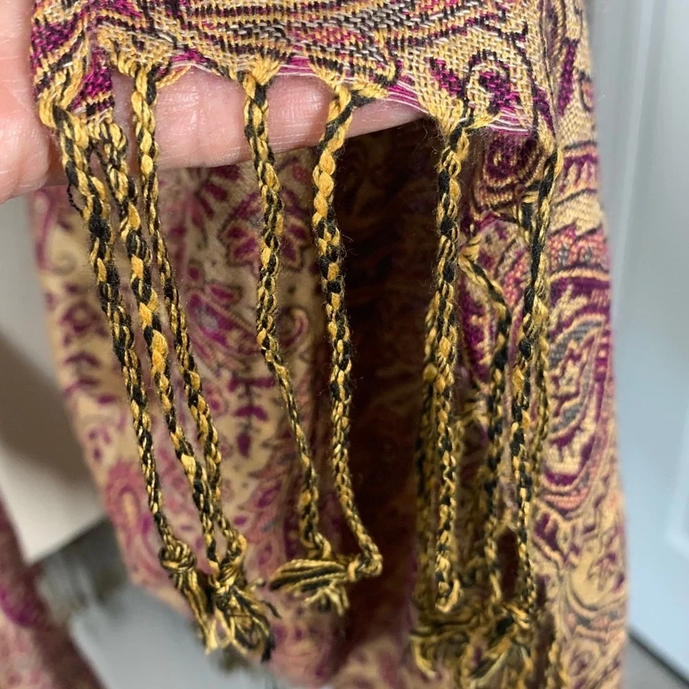 Reversible shawl/ kimono style magenta and gold paisley print